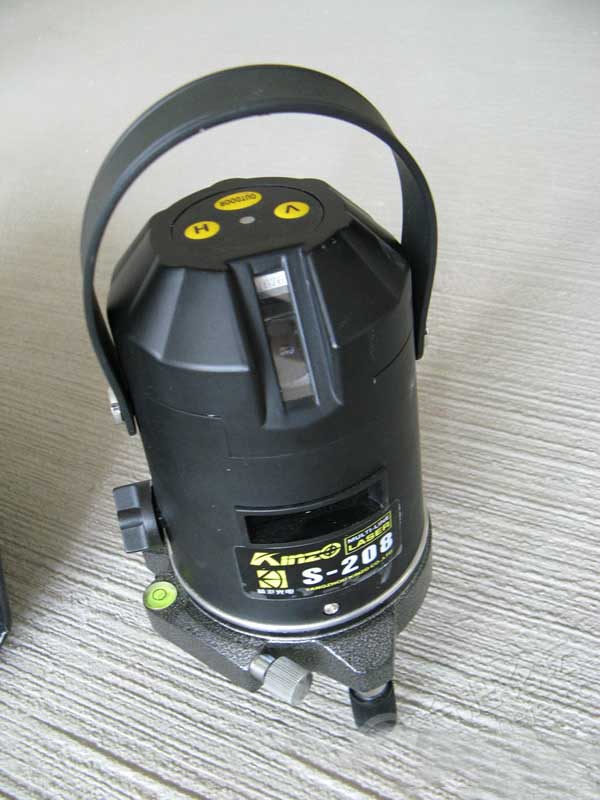 多功能垂直校正器